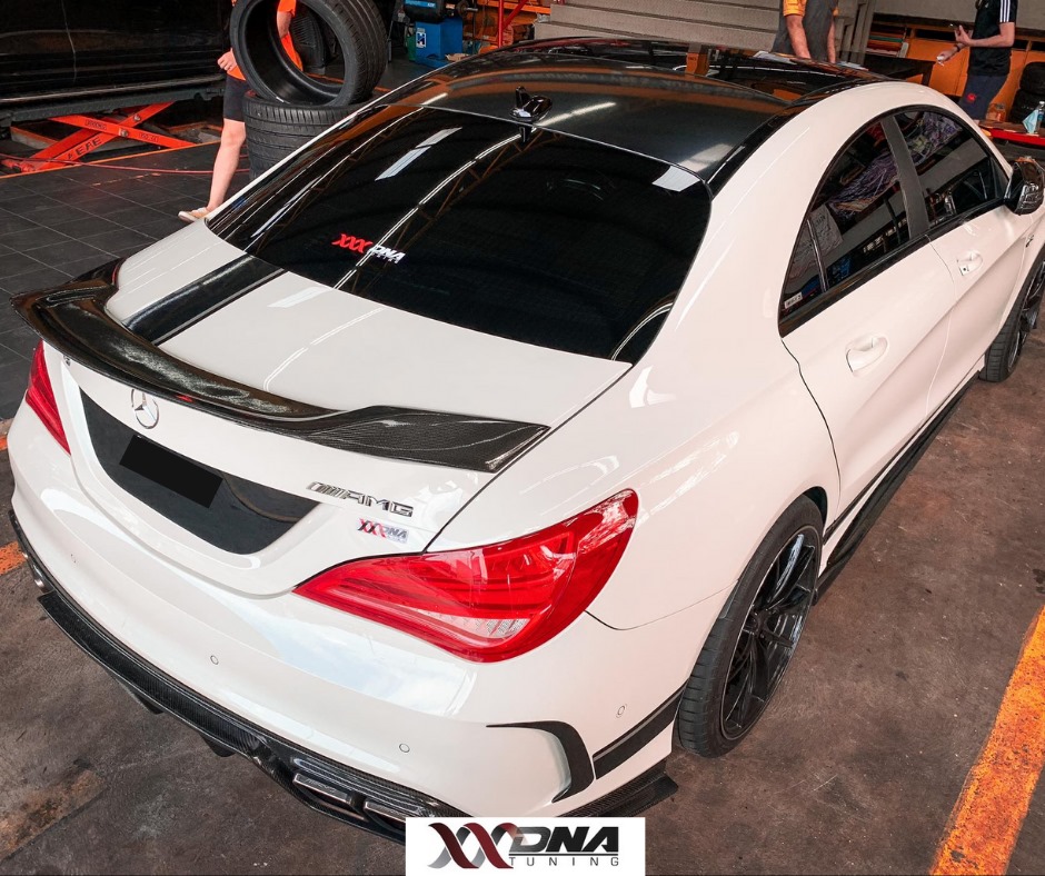 MERCEDES BENZ CLA45 C117 2.0